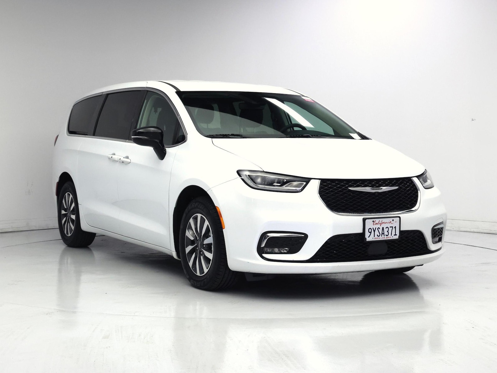 chrysler pacifica phev 2024 2C4RC1S7XRR109082 image chrysler pacifica phev 2024 2C4RC1S7XRR109082 image